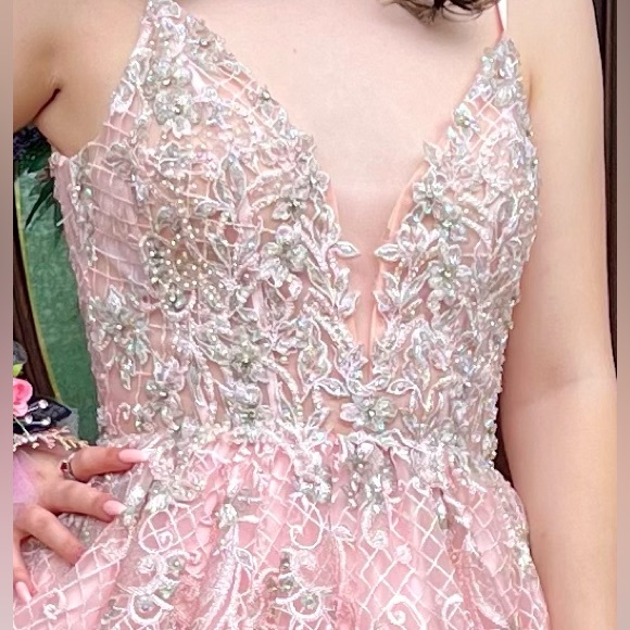 Sherri Hill Pink Prom Formal Dress Size 2 - Picture 3 of 8